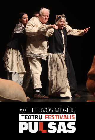 Telšių rajono savivaldybės Žemaitės dramos teatro spektaklis „Vėina kėima pablūdėmā“